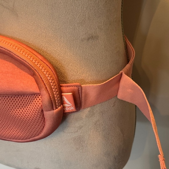 Reebok pink Belt Bag EUC - Picture 3 of 13